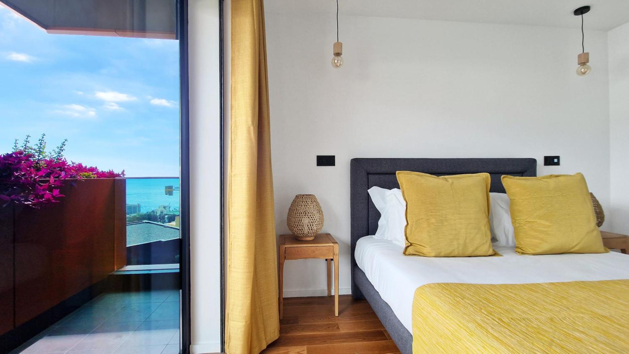 Lux Suite By Lovelystay Funchal  Exterior photo