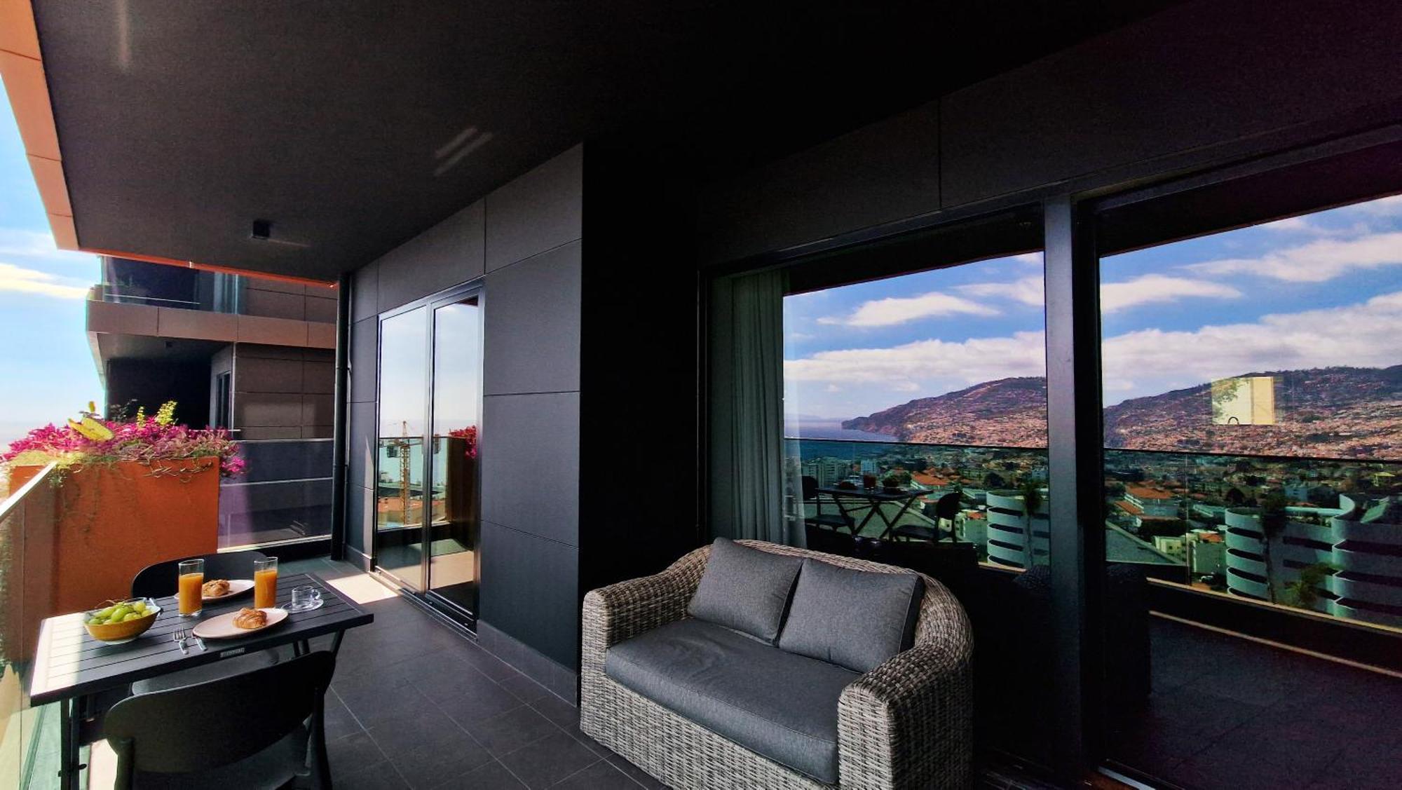 Lux Suite By Lovelystay Funchal  Exterior photo